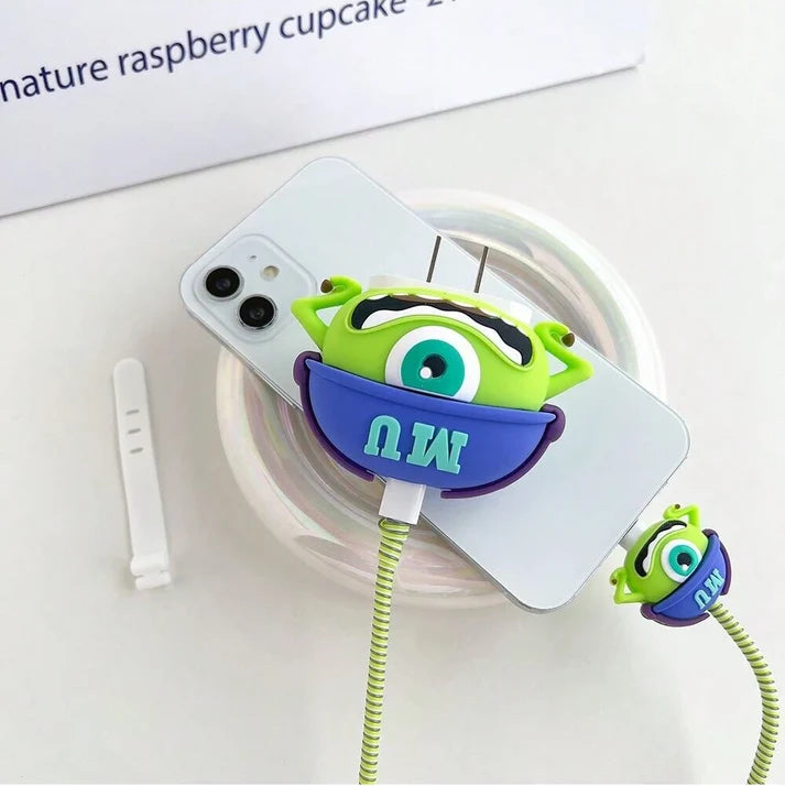 Set Protector Cargador Apple — Edición Mike Wazowski 💚👁️