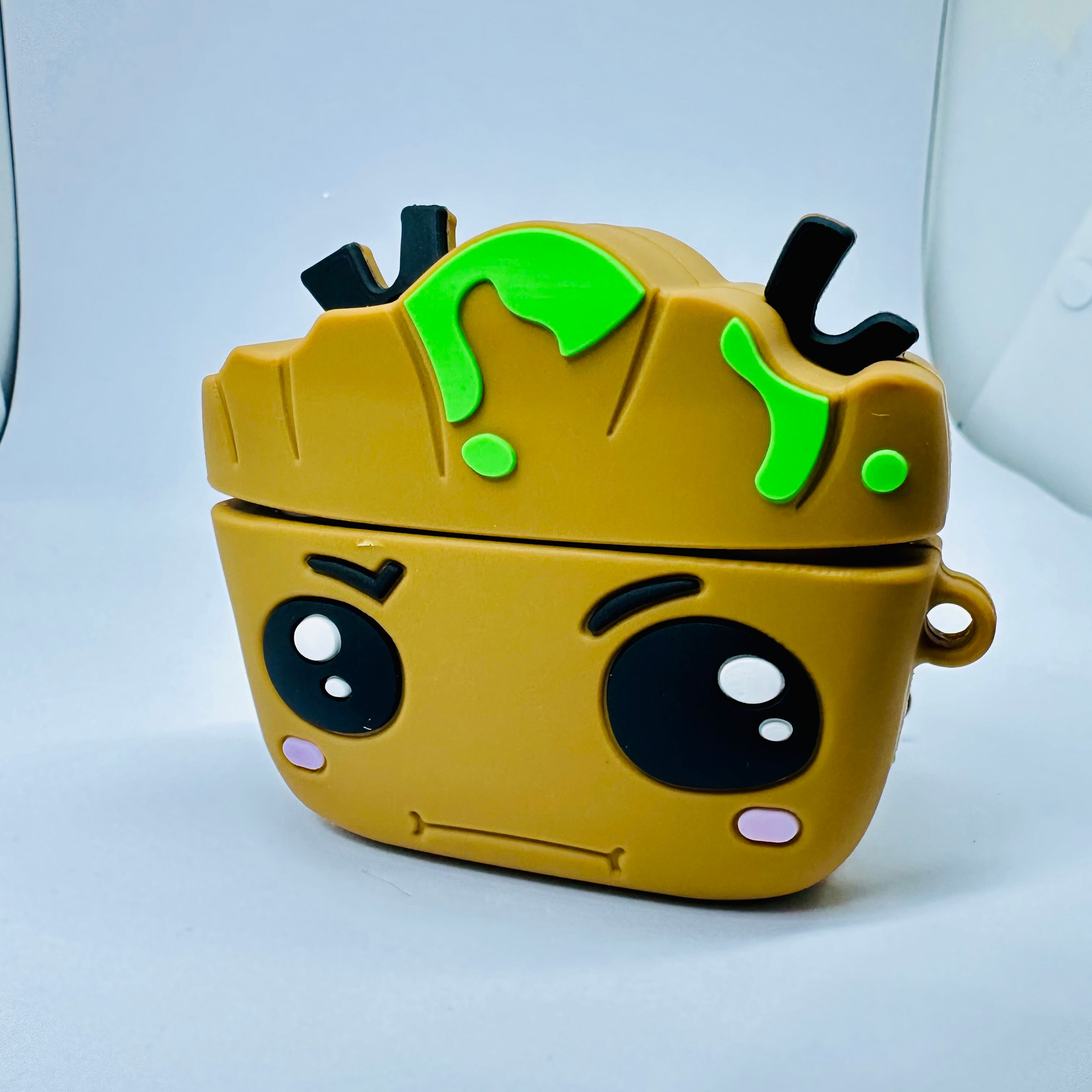 Case para AirPods Pro 2 — Edición Baby Groot 🌱🤎