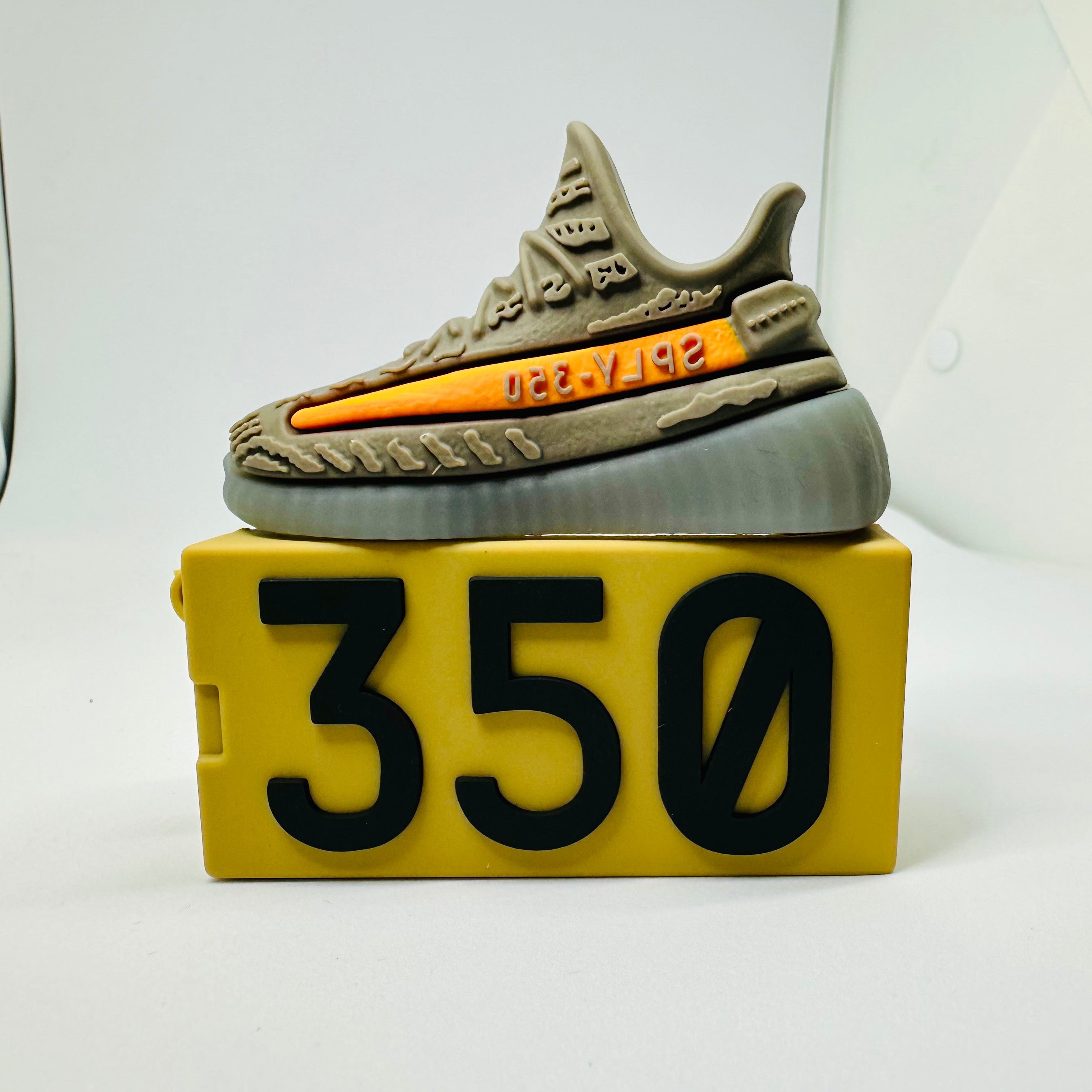 Case para AirPods Pro 2 — Edición Sneaker 350 👟🔥