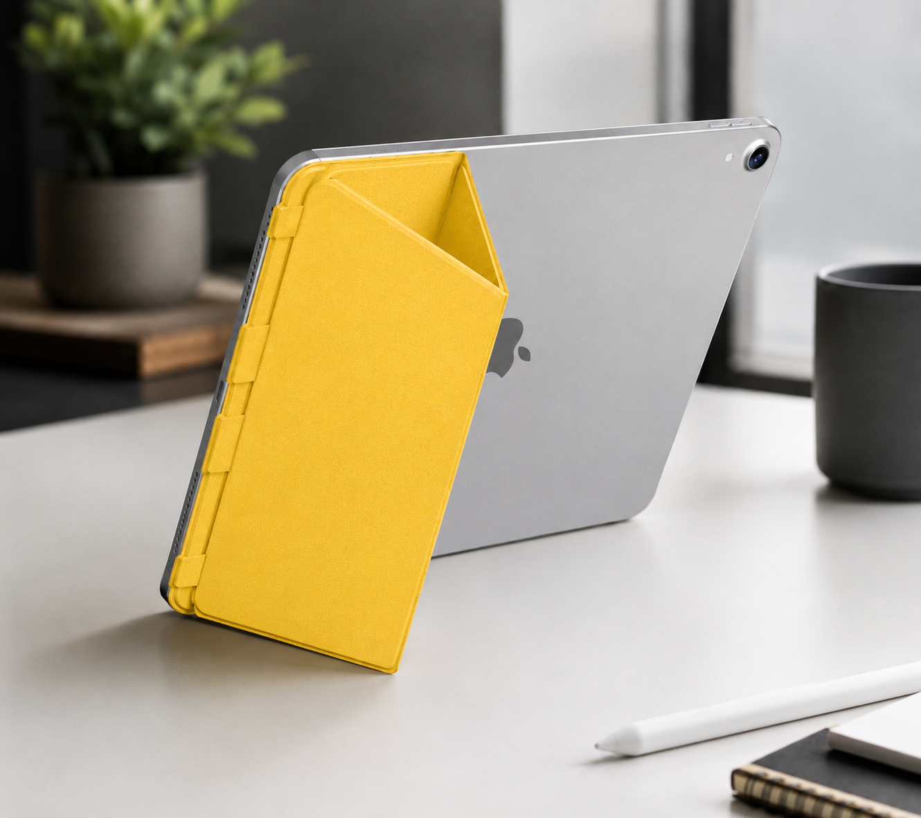 Estuche trasero magnético para iPad.