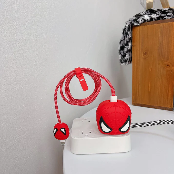 Set Protector Cargador Apple — Edición Spider-Man 🕷️🔴